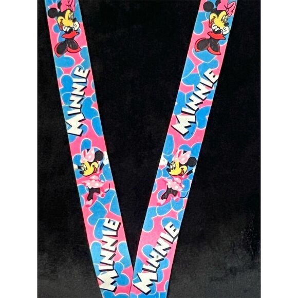 Disney Minnie Mouse Pin Trading Lanyard/ Badge Holder - Picture 2 of 3